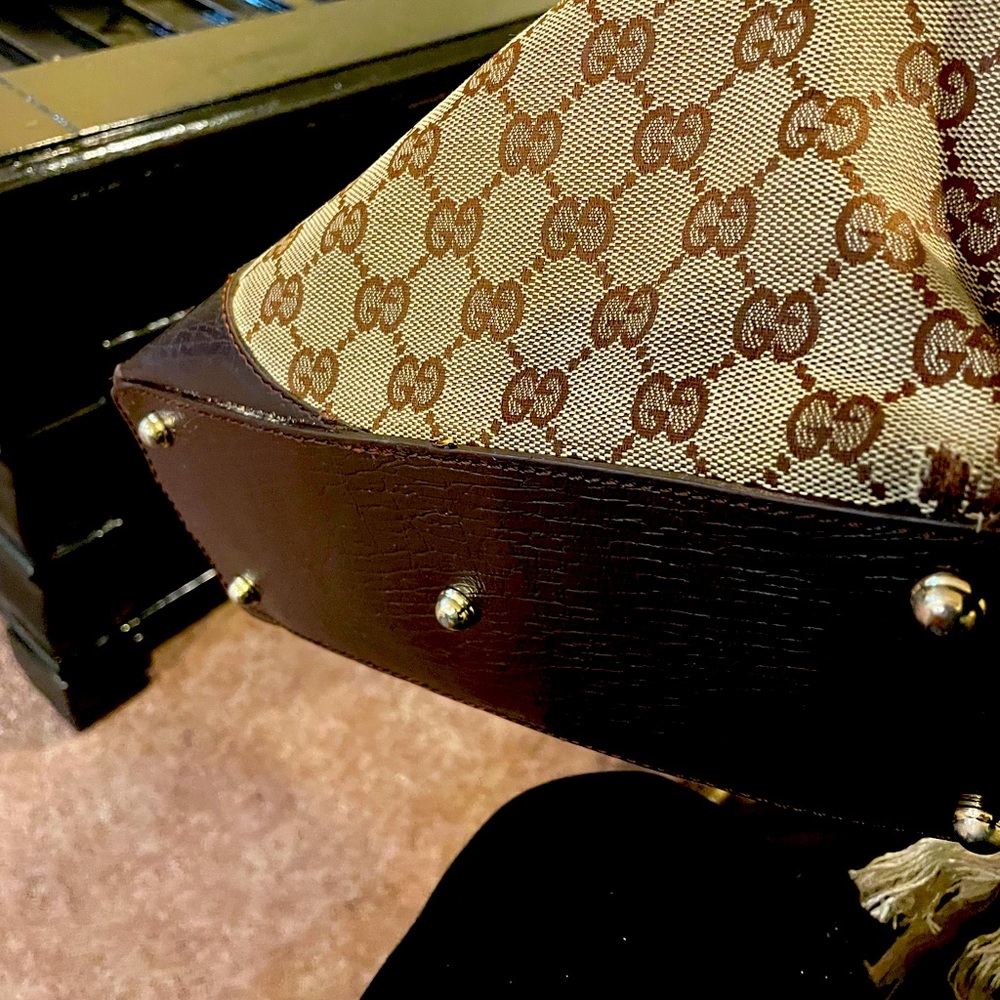 Gucci Authenic used good condition